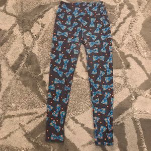 LuLaRoe - Bow Tie and Polka Dot Leggings - OS